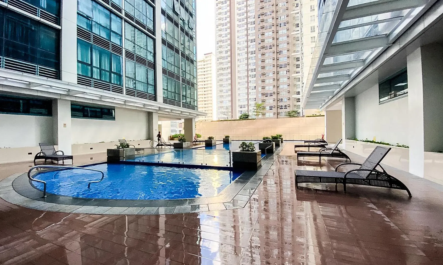 Full-Serviced Residential Apartment In One Uptown Residences, Bgc Manila