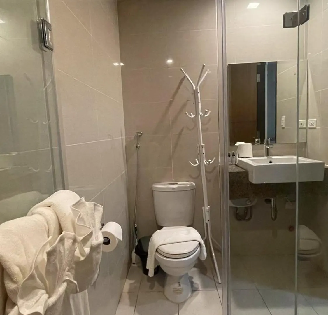 Aparthotel Full-Serviced Residential Apartment In One Uptown Residences, Bgc Manila