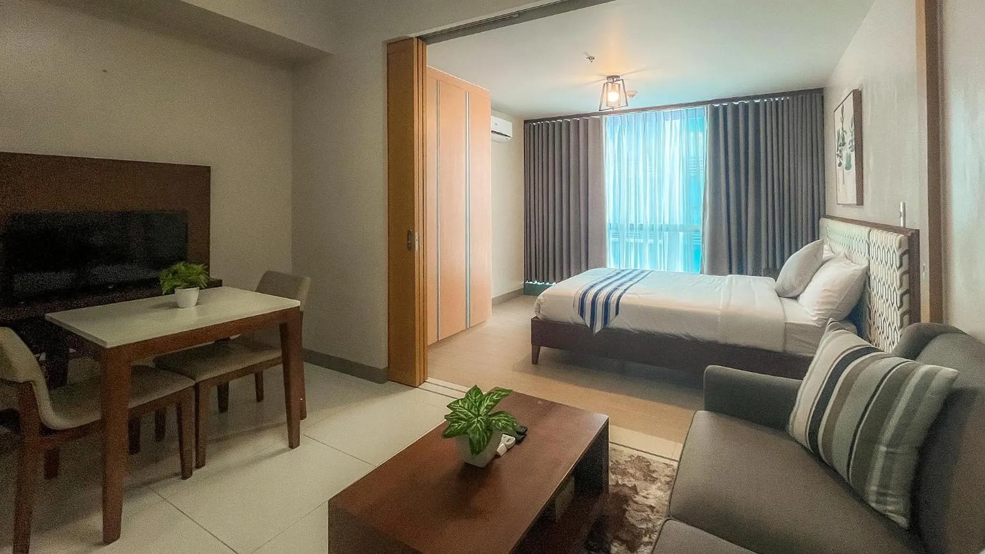 Full-Serviced Residential Apartment In One Uptown Residences, Bgc Manila 0*,  Philippines