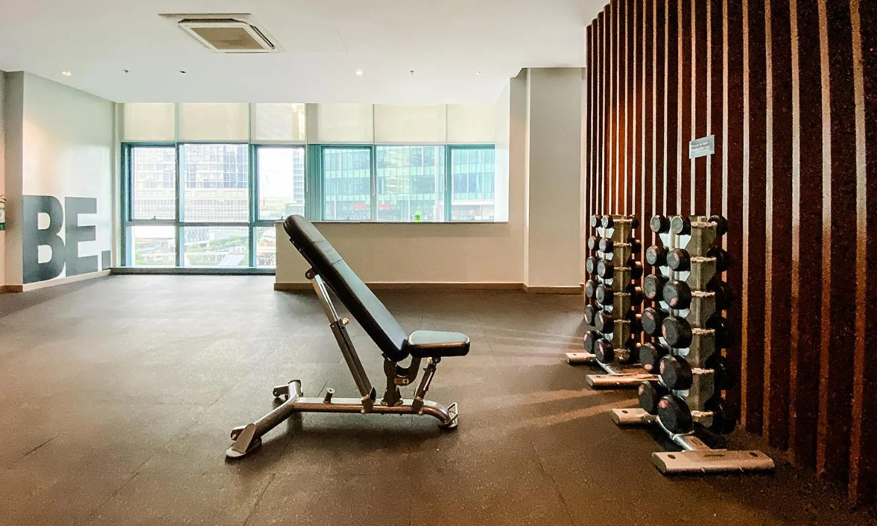 Aparthotel Full-Serviced Residential Apartment In One Uptown Residences, Bgc Manila