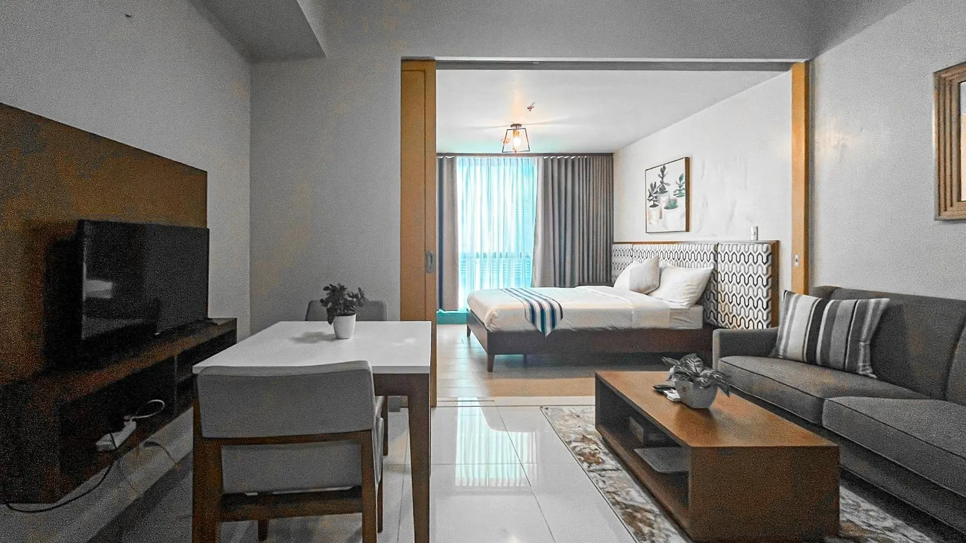Full-Serviced Residential Apartment In One Uptown Residences, Bgc Manila Aparthotel