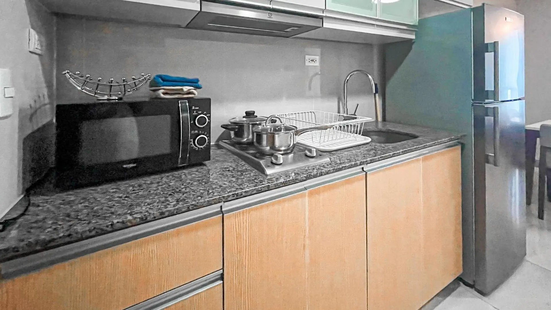 Full-Serviced Residential Apartment In One Uptown Residences, Bgc Manila