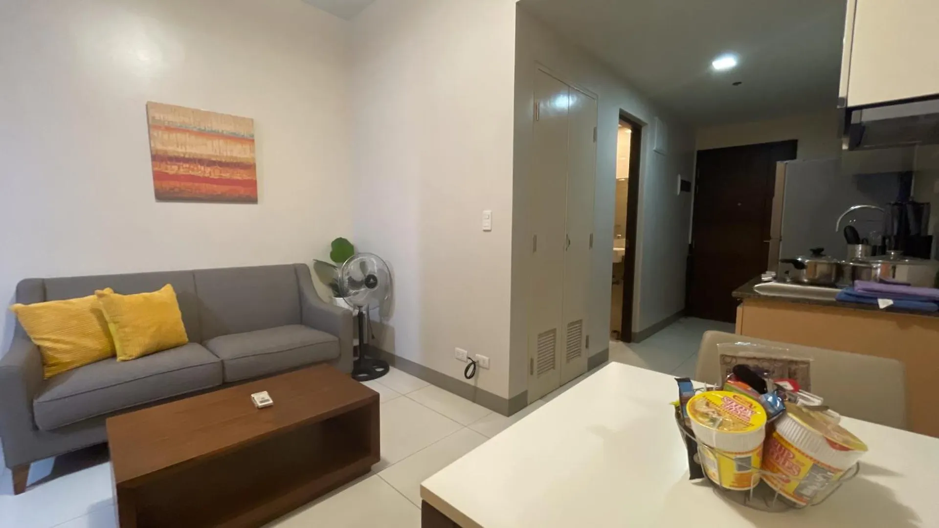 Full-Serviced Residential Apartment In One Uptown Residences, Bgc Manila