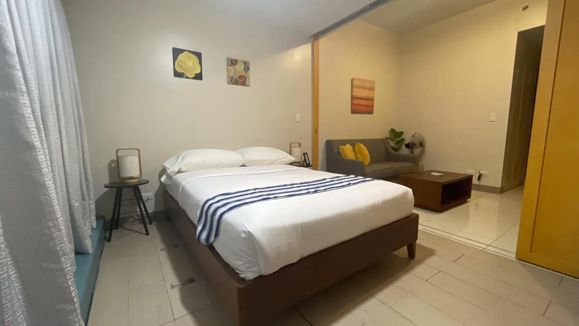 Full-Serviced Residential Apartment In One Uptown Residences, Bgc Manila Aparthotel