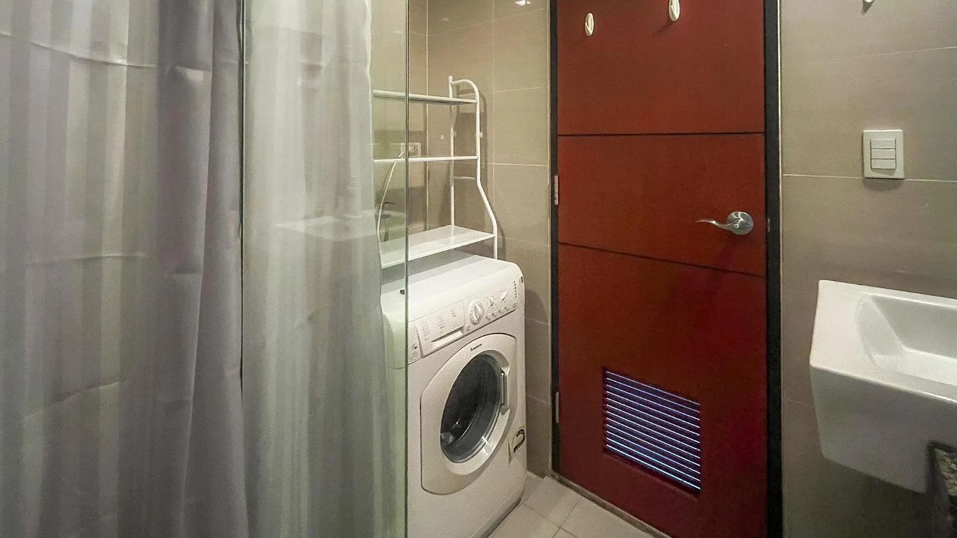Aparthotel Full-Serviced Residential Apartment In One Uptown Residences, Bgc Manila