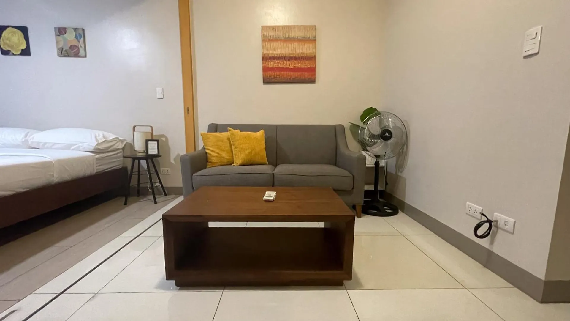 Full-Serviced Residential Apartment In One Uptown Residences, Bgc Manila 0*,