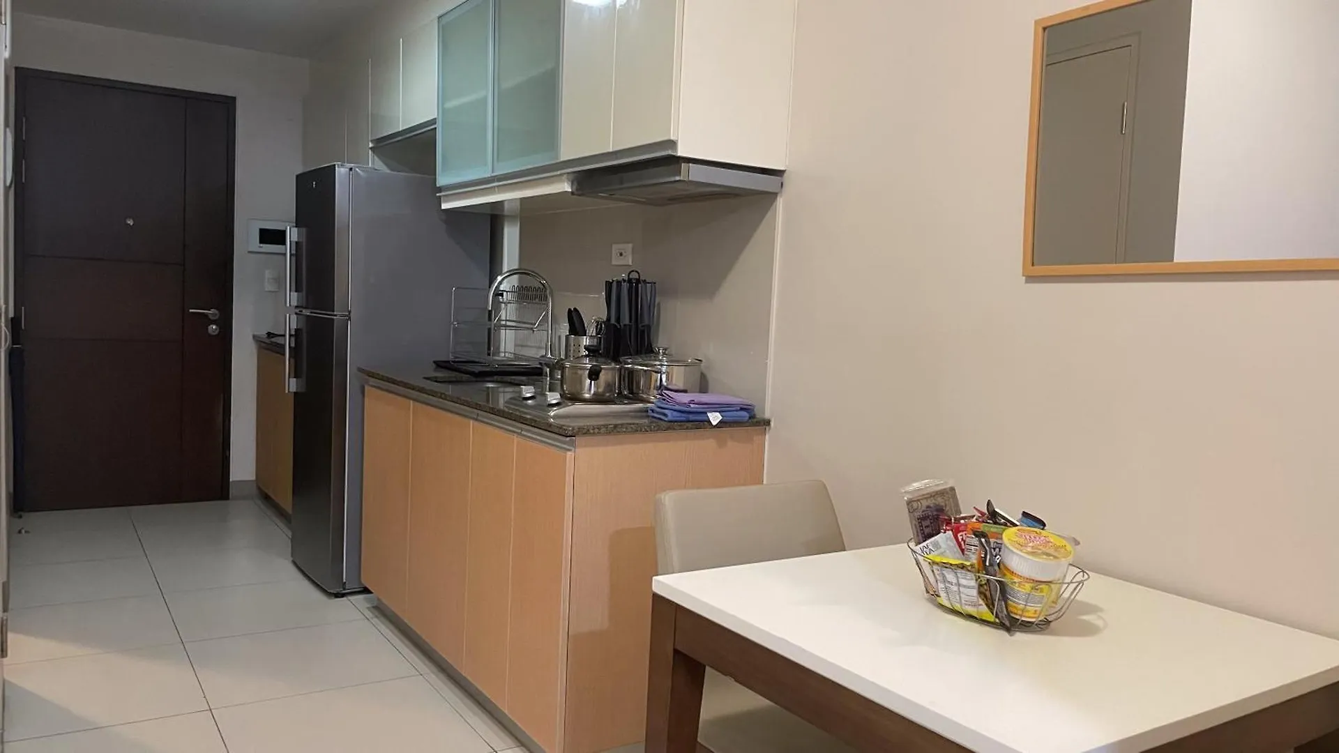Full-Serviced Residential Apartment In One Uptown Residences, Bgc Manila 0*,